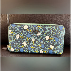 Coach Yankee Floral Print Zippy Wallet – Teal Blue Leather with Black Hardware